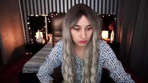 roxy_rayy online show from 01-01-25, 01:59