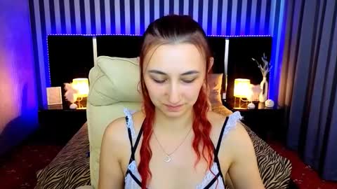 roxy_rayy online show from 10-15-25, 01:11