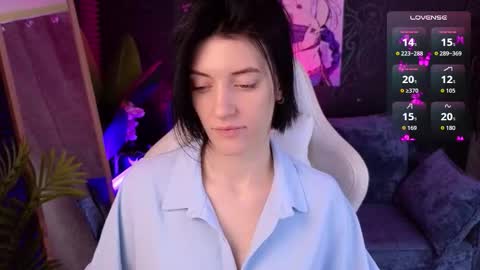 roxy_riot_ online show from 11-16-25, 01:55