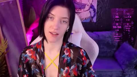 Snapshot of roxy_riot_ chatting on 12-20-25, 01:23 roxy_riot_ online show from 12-20-25, 01:23