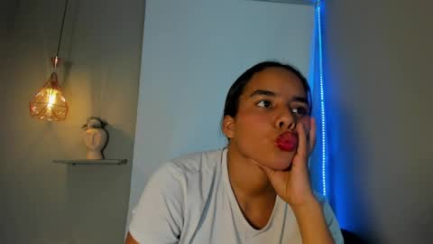 roxy_stone1 online show from 05-30-26, 07:11
