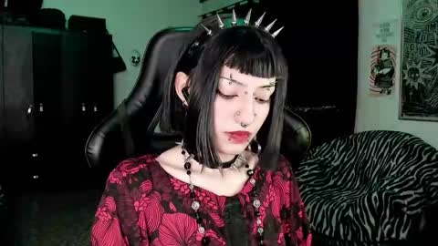 Snapshot of roxy_toxic chatting on 02-05-26, 12:37 Roxy Independient model Help me to reach 50 thumbs up online show from 02-05-26, 12:37