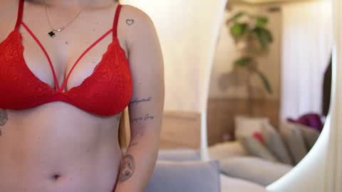 Roxy  online show from 10-06-25, 12:35