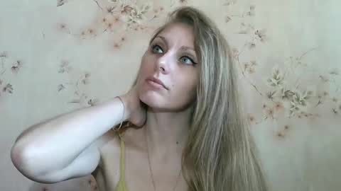 roxyfox18x01 online show from 04-05-26, 08:55