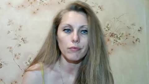 roxyfox18x01 online show from 06-09-26, 07:36