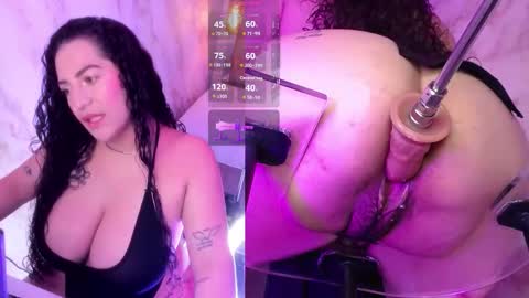 roxylicious_ online show from 09-14-25, 12:48