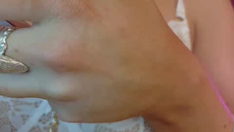 Roxy Nyes online show from 09-26-25, 02:04