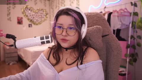 roxysuh online show from 04-24-26, 08:28