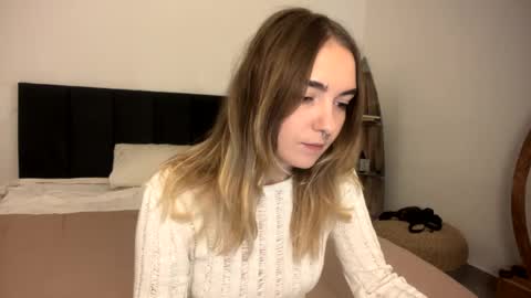 Roxy online show from 04-03-26, 01:09