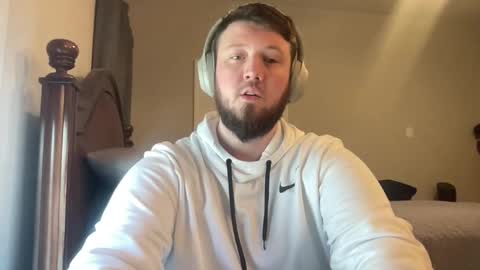 Snapshot of rozayranch chatting on 12-31-24, 05:40 RozayRanch online show from 12-31-24, 05:40