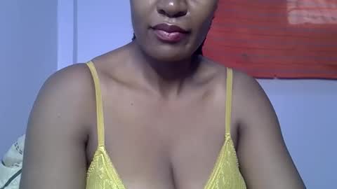 Snapshot of rozie34 chatting on 03-04-26, 09:04 rozie34 online show from 03-04-26, 09:04