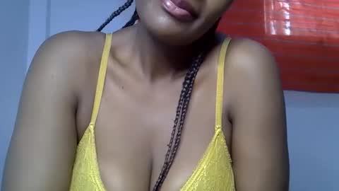 Snapshot of rozie34 chatting on 03-05-26, 10:11 rozie34 online show from 03-05-26, 10:11