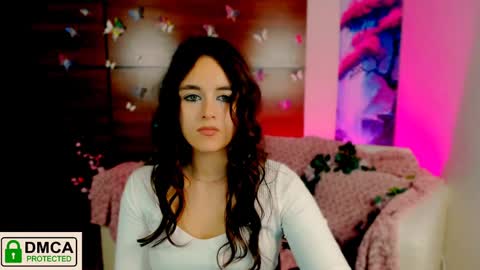 Snapshot of rozmary_ket chatting on 12-14-24, 05:03 Im Rozmary nice to meet you 3 online show from 12-14-24, 05:03