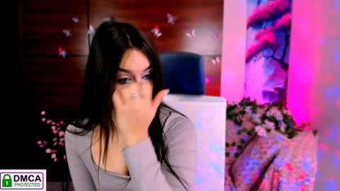 Snapshot of rozmary_ket chatting on 01-16-25, 10:32 Im Rozmary nice to meet you 3 online show from 01-16-25, 10:32