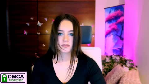 Snapshot of rozmary_ket chatting on 01-17-25, 01:46 Im Rozmary nice to meet you 3 online show from 01-17-25, 01:46