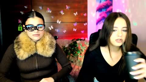 Snapshot of rozmary_ket chatting on 01-23-25, 12:09 Im Rozmary nice to meet you 3 online show from 01-23-25, 12:09