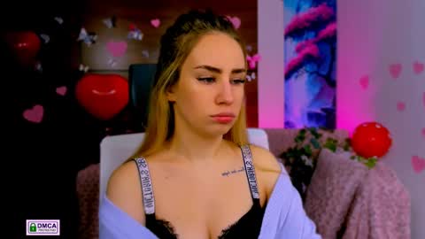 Snapshot of rozmary_ket chatting on 02-17-25, 10:29 Im Rozmary nice to meet you 3 online show from 02-17-25, 10:29