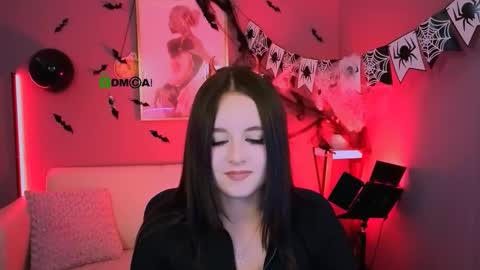 Snapshot of rozmary_ket chatting on 10-24-25, 12:23 Im Rozmary nice to meet you 3 online show from 10-24-25, 12:23