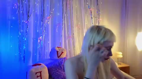 Rraffaellka online show from 07-24-26, 09:46