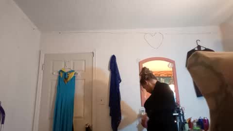 Snapshot of rraineonme chatting on 04-30-26, 04:41 rraineonme online show from 04-30-26, 04:41