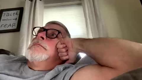 rs006 online show from 10-22-25, 02:17