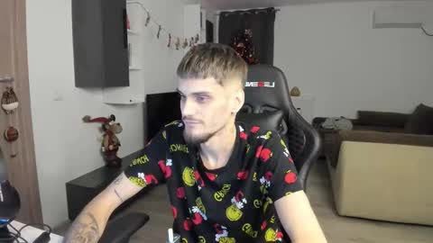 R online show from 12-21-25, 01:35