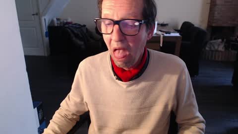 rubbertapper online show from 12-02-24, 01:24