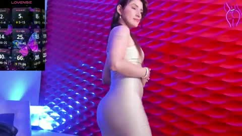 Snapshot of rubi_sharqui chatting on 06-11-26, 11:52 Rubi online show from 06-11-26, 11:52
