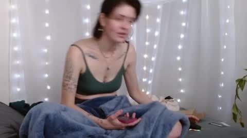 Snapshot of rubiex0x chatting on 09-10-25, 05:46 rubiex0x online show from 09-10-25, 05:46