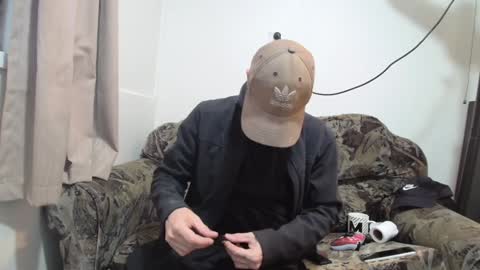 Snapshot of rubitricky chatting on 01-25-25, 05:19 RubitRicky online show from 01-25-25, 05:19