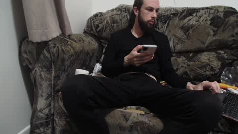 Snapshot of rubitricky chatting on 01-28-25, 04:30 RubitRicky online show from 01-28-25, 04:30