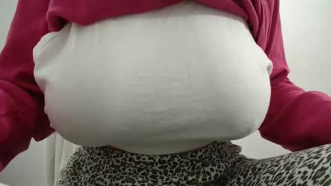 Snapshot of ruby988 chatting on 02-16-26, 09:00 ruby988 online show from 02-16-26, 09:00