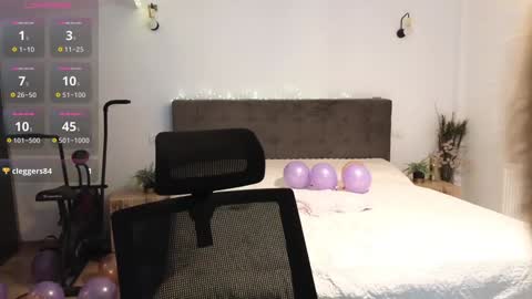 Snapshot of ruby_fit chatting on 01-06-25, 01:09 Ruby online show from 01-06-25, 01:09