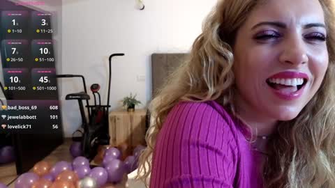 Snapshot of ruby_fit chatting on 01-24-25, 04:27 Ruby online show from 01-24-25, 04:27