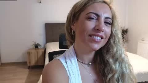 Snapshot of ruby_fit chatting on 10-09-25, 12:52 Ruby online show from 10-09-25, 12:52