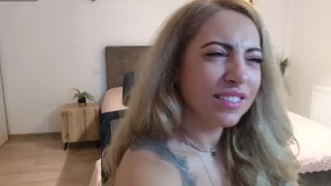 Snapshot of ruby_fit chatting on 11-08-25, 02:45 Ruby online show from 11-08-25, 02:45