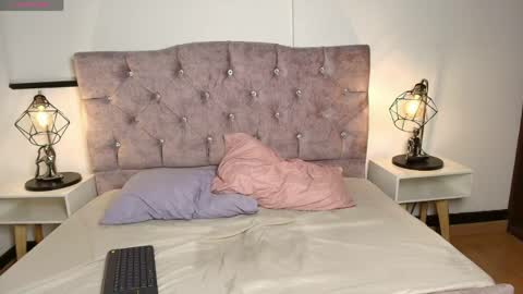 ruby_rouge_ online show from 04-01-26, 01:41