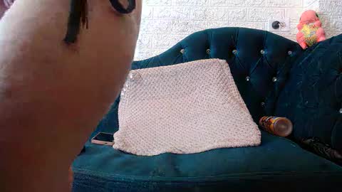 Snapshot of rubyemerald_ chatting on 02-06-25, 12:22 rubyemerald_ online show from 02-06-25, 12:22