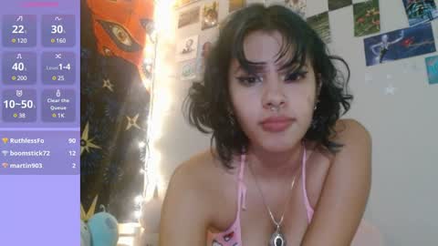 Snapshot of rubyred6923 chatting on 01-31-25, 01:33 Ruby Red online show from 01-31-25, 01:33