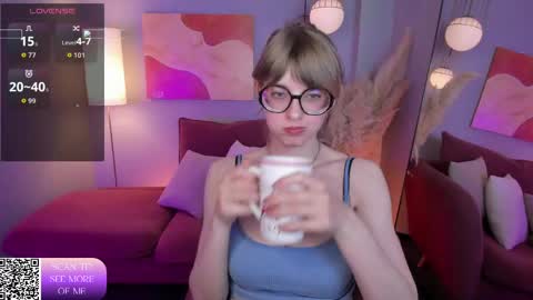 Snapshot of rubytwinkle chatting on 05-25-26, 08:59 Ruby online show from 05-25-26, 08:59