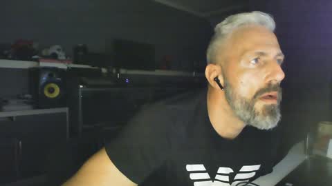 Chico que rico Caliente online show from 01-22-25, 03:29