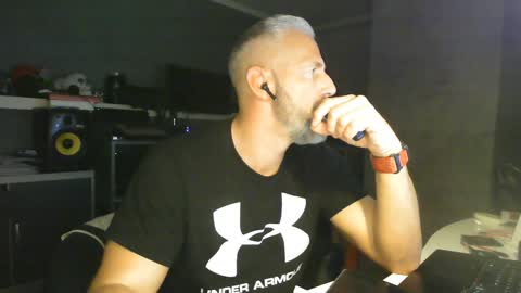 Chico que rico Caliente online show from 01-31-25, 05:40