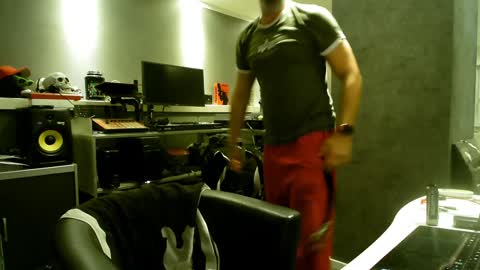 Chico que rico Caliente online show from 02-07-25, 11:34