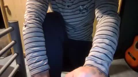 rugby_boy200 online show from 03-08-26, 06:34