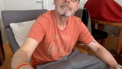 Jimi online show from 03-09-26, 07:56