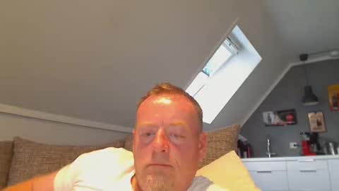 bignorwegian online show from 09-17-25, 05:47