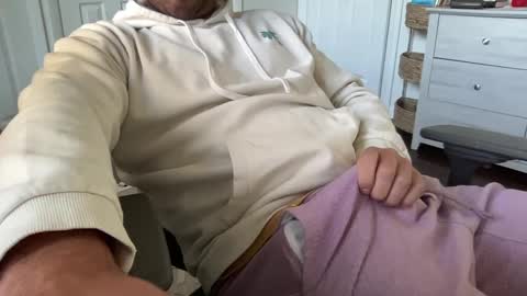 rungriff2323 online show from 09-09-25, 01:43