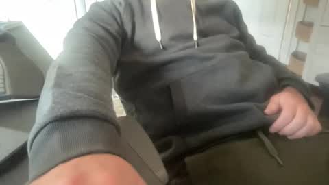 rungriff2323 online show from 11-02-25, 06:43