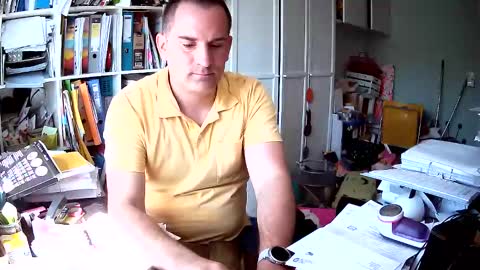 Snapshot of runner1978 chatting on 04-22-26, 09:22 runner1978 online show from 04-22-26, 09:22