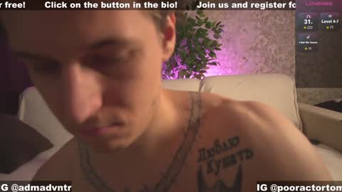 Snapshot of rus_adventure chatting on 12-28-24, 07:22 Adam online show from 12-28-24, 07:22